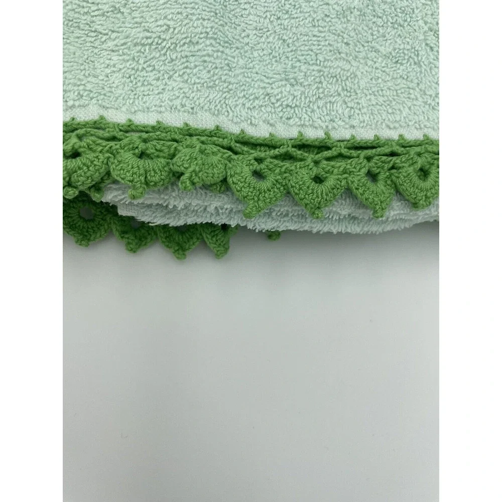 2 Vintage‎ Hand Crocheted and Embroiderd Bath Towels Flowers Butterflies